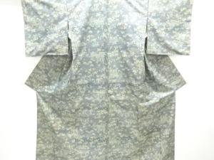 アンティーク　横段に花古典柄本場大島紬着物(染)